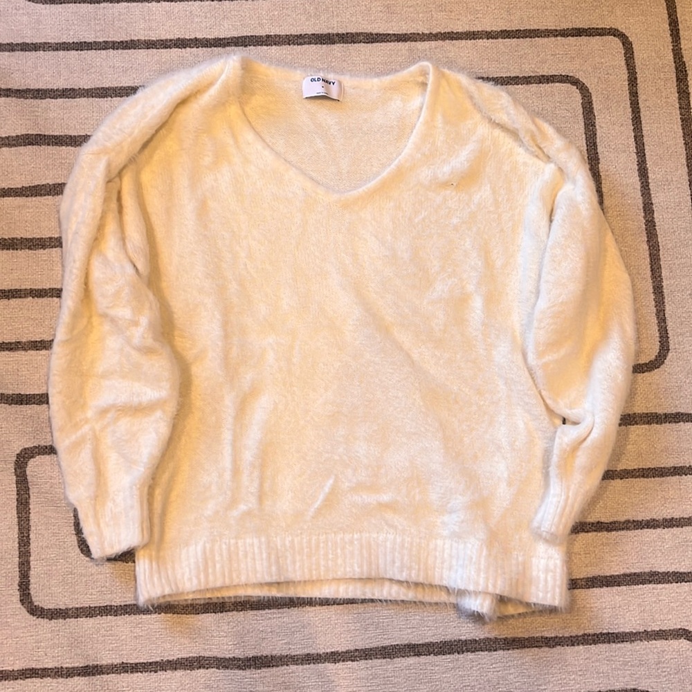 Old navy ivory fuzzy sweater